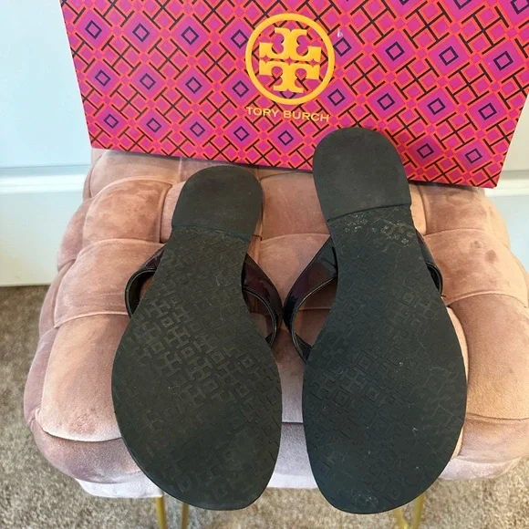 Tory Burch Black flip flops - Picture 8 of 10